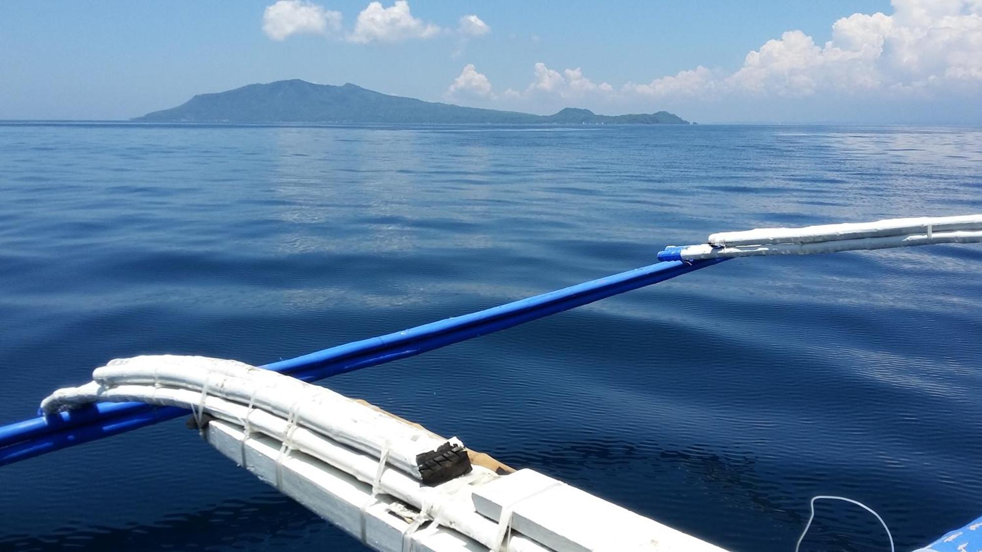 Out Of The Blue Resort Puerto Galera Buitenkant foto