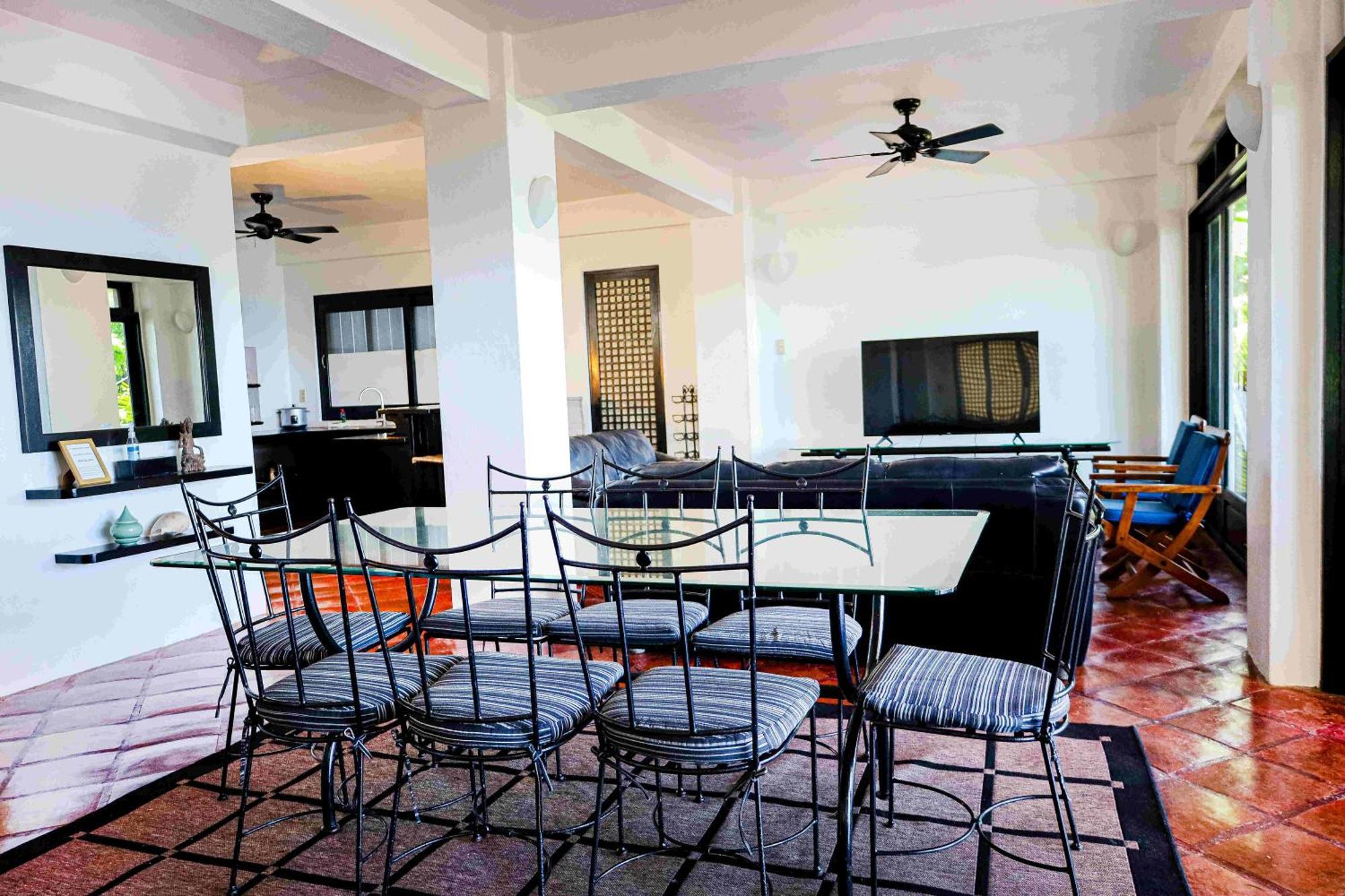 Out Of The Blue Resort Puerto Galera Kamer foto