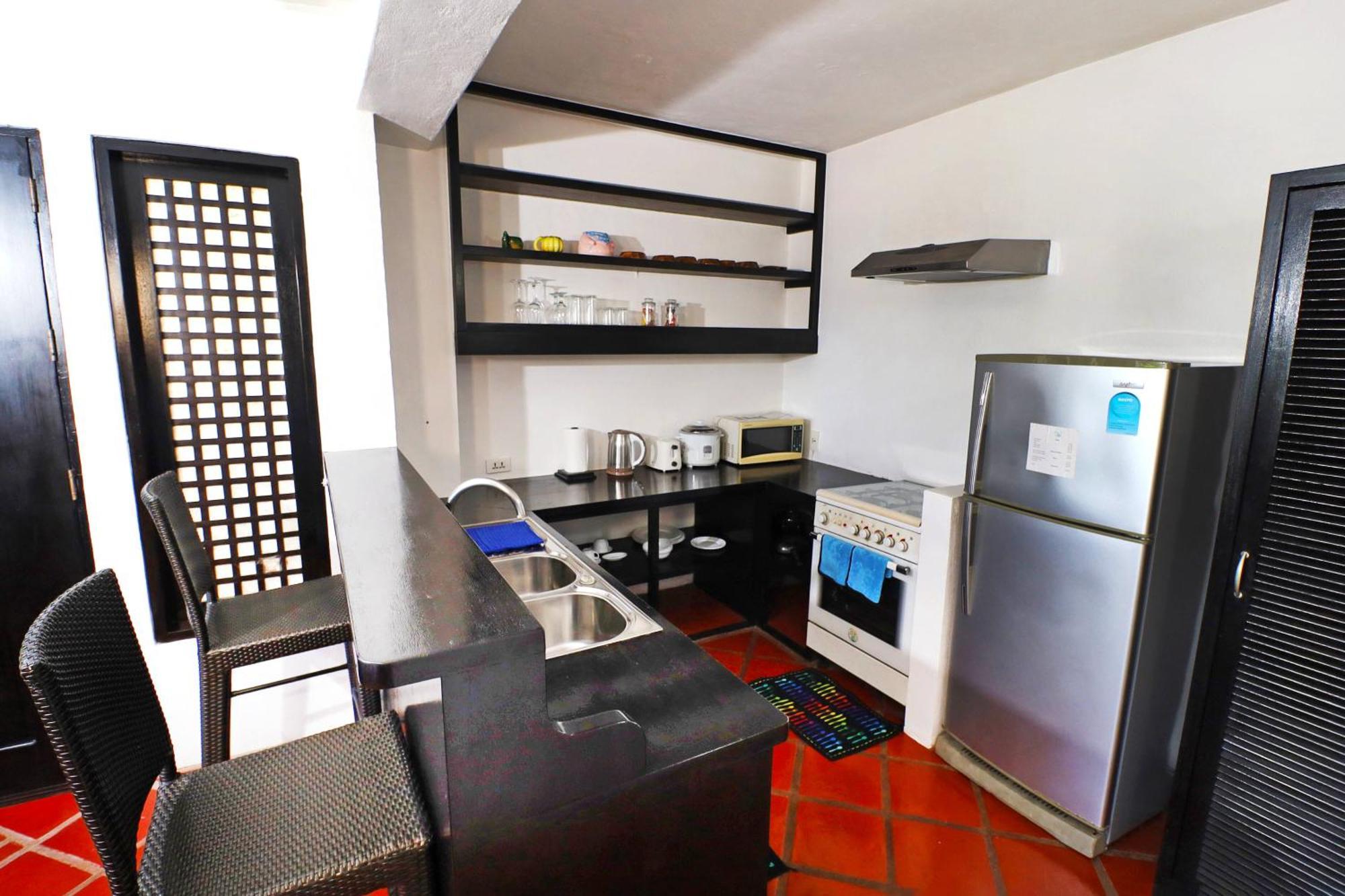 Out Of The Blue Resort Puerto Galera Kamer foto