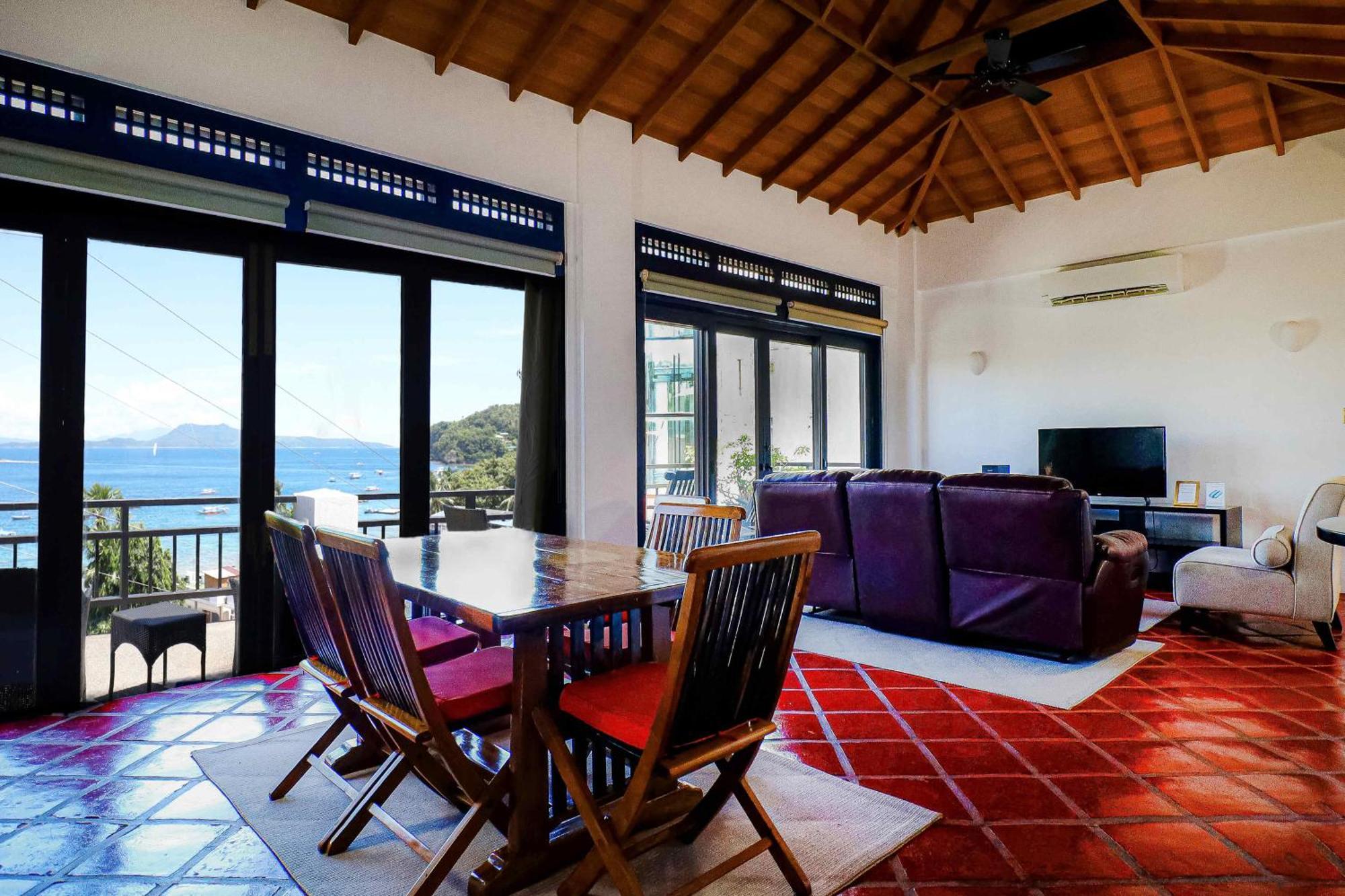 Out Of The Blue Resort Puerto Galera Kamer foto